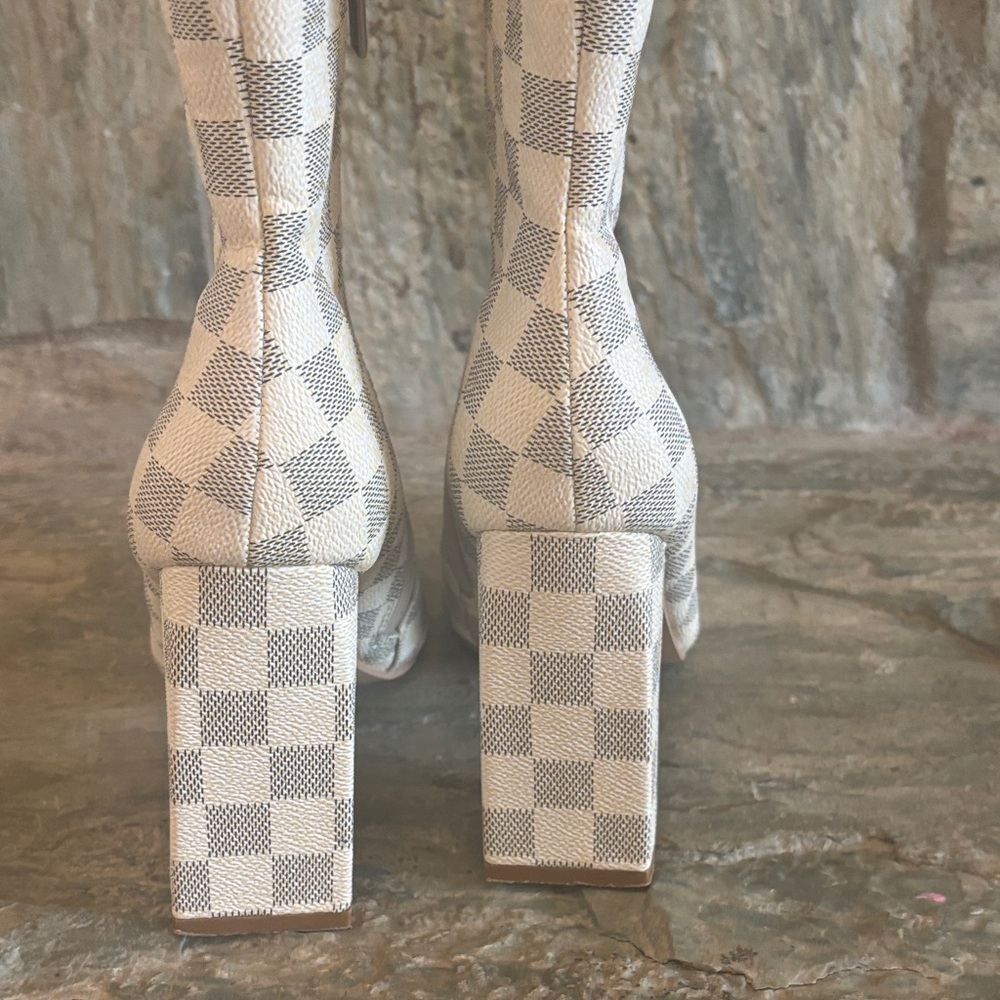 Checkered Heeled Boots - Picture 4 of 7